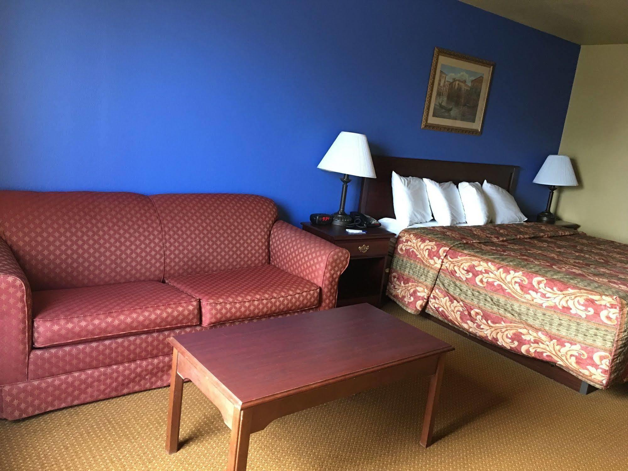 Econo Lodge Inn & Suites Greenbrier Buitenkant foto